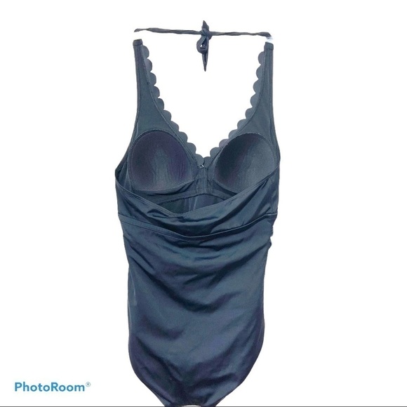 Swimsuits For All 1pc Scallop Halter V Neck Halter - Picture 3 of 10